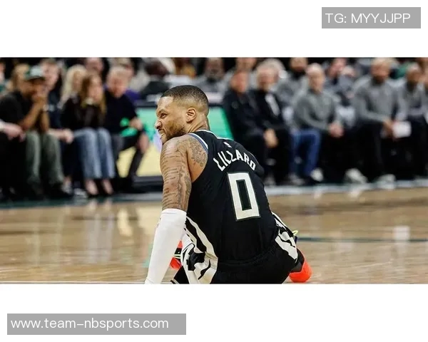 比卢普斯回忆利拉德71分神迹时刻当时我正全神贯注看球 比卢普斯回忆利拉德71分神迹时刻当时我正全神贯注看球