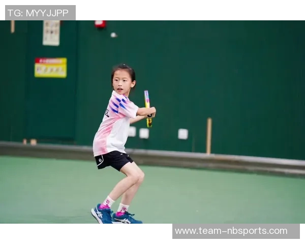 王大雷分享陪家人观赛乐趣自言网球水平不及女儿令人意外 王大雷分享陪家人观赛乐趣自言网球水平不及女儿令人意外