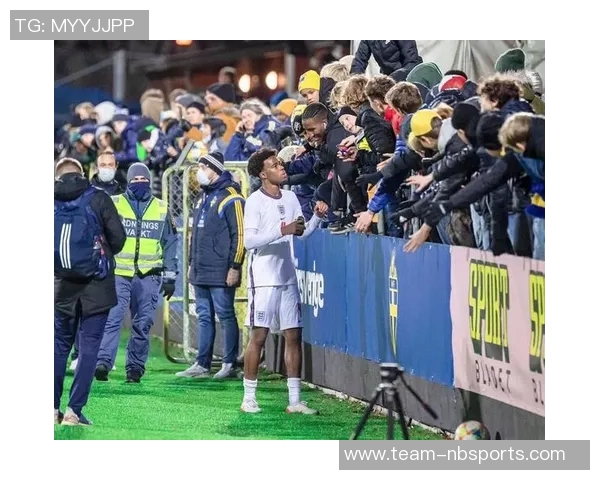 丘库埃梅卡凌空斩破门多特在第64分钟领先汉堡1-0