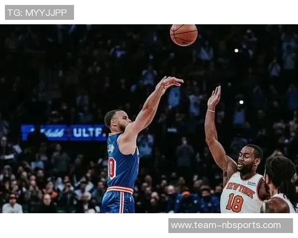 骑士上赛季开局15连胜令人瞩目本赛季首战却意外遭遇失利